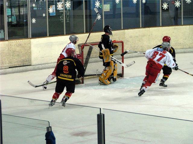 Besançon 0 - 6 Annecy