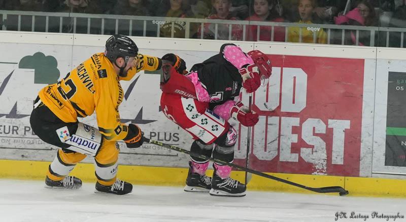 Anglet 2 - 7 Rouen