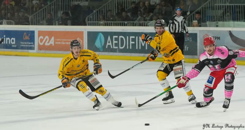 Anglet 2 - 7 Rouen
