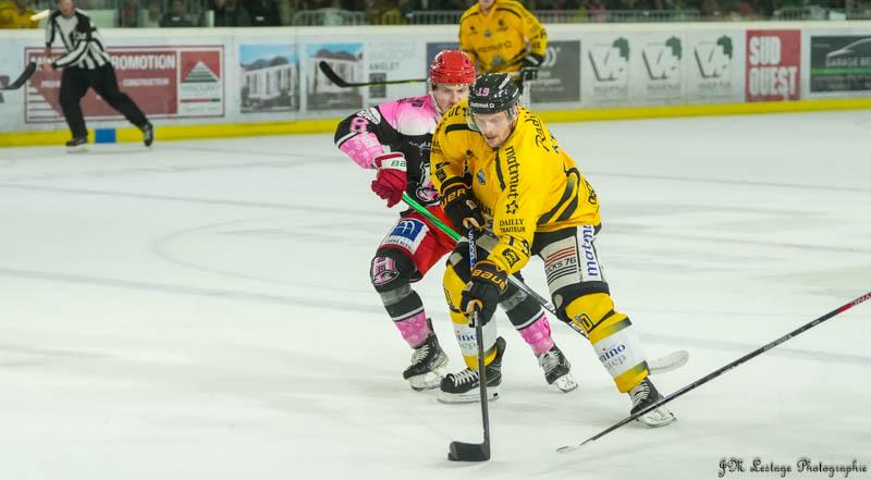 Anglet 2 - 7 Rouen