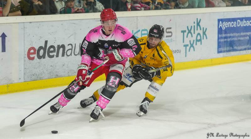 Anglet 2 - 7 Rouen