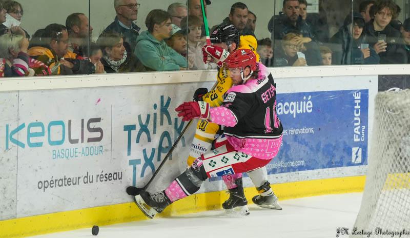 Anglet 2 - 7 Rouen