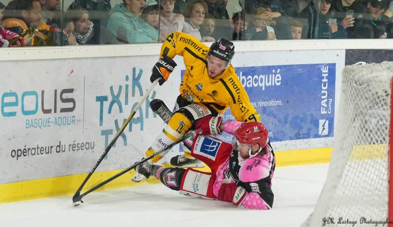 Anglet 2 - 7 Rouen