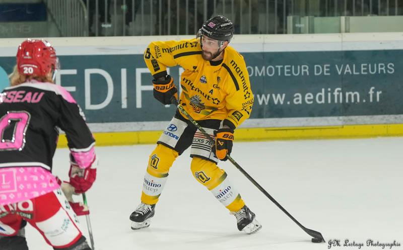 Anglet 2 - 7 Rouen