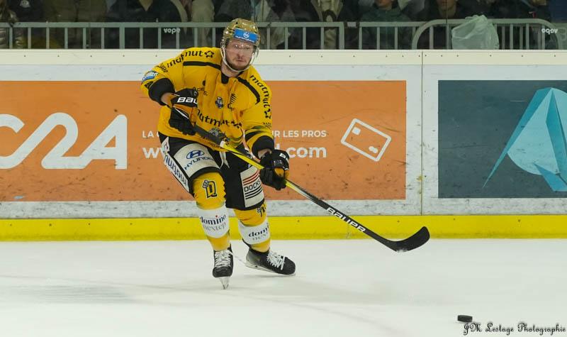 Anglet 2 - 7 Rouen