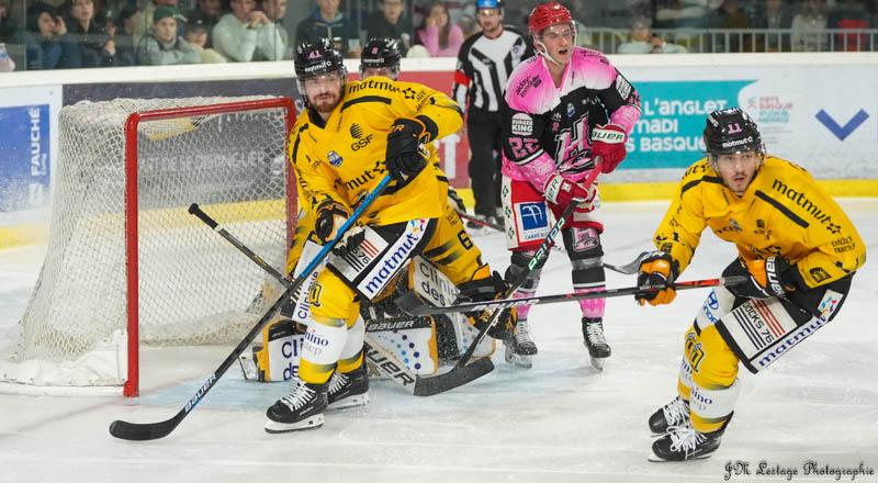 Anglet 2 - 7 Rouen
