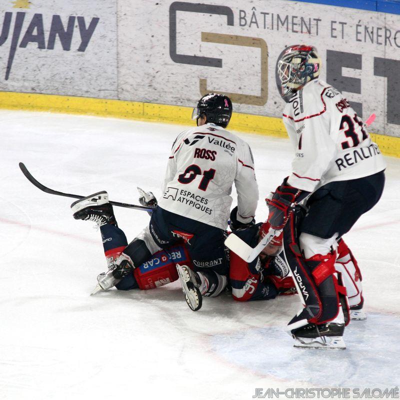 Grenoble  4 - 3 Angers 