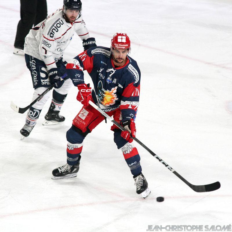 Grenoble  4 - 3 Angers 