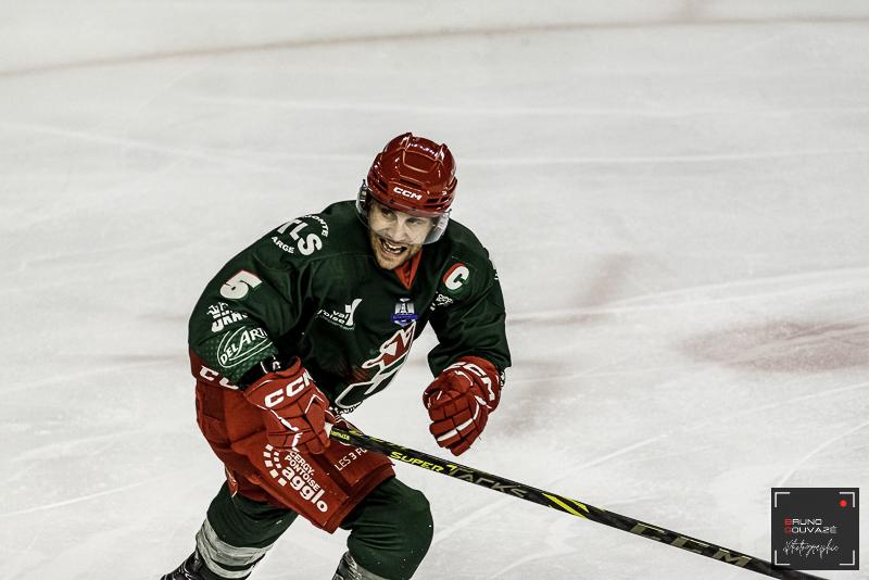 Cergy-Pontoise 2 - 4 Anglet