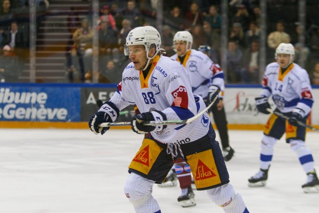 Photo hockey match Genève - Zug le 04/11/2023