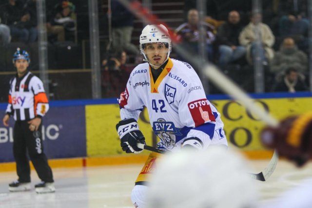 Photo hockey match Genève - Zug le 04/11/2023