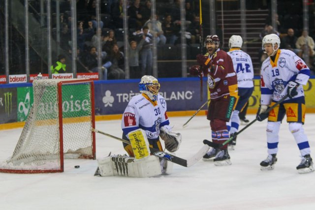 Photo hockey match Genève - Zug le 04/11/2023