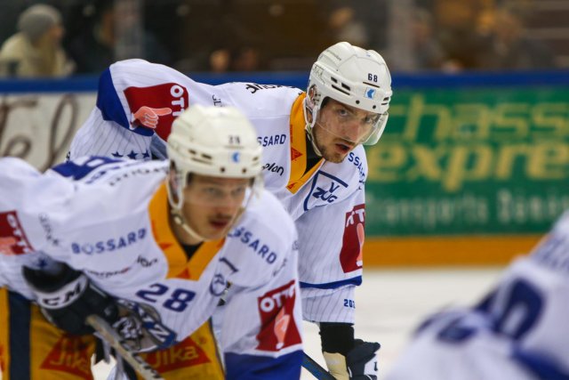 Photo hockey match Genève - Zug le 04/11/2023