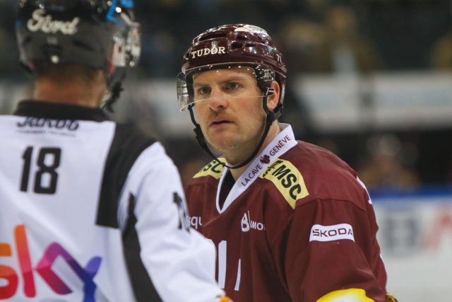 Photo hockey match Genève - Zug le 04/11/2023