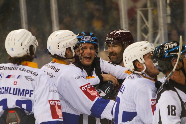 Photo hockey match Genève - Zug le 04/11/2023