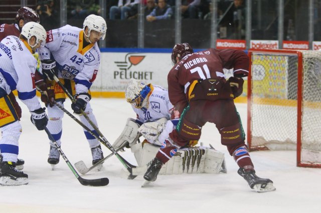 Photo hockey match Genève - Zug le 04/11/2023
