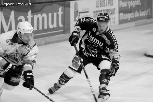 Rouen 7 - 3 Chamonix 