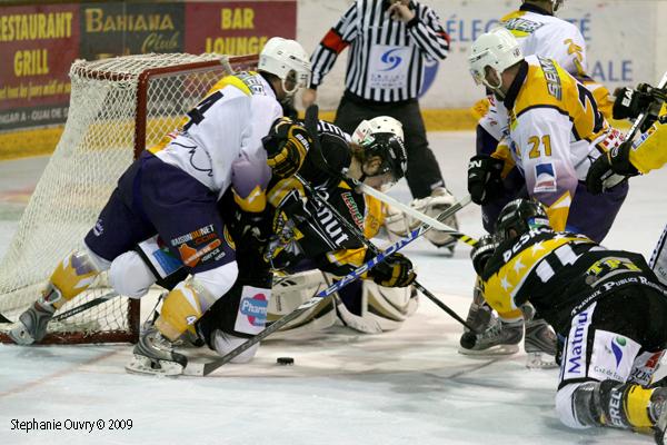 Rouen 7 - 3 Chamonix 