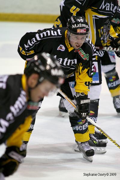 Rouen 7 - 3 Chamonix 