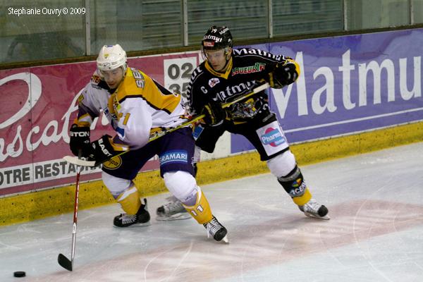 Rouen 7 - 3 Chamonix 