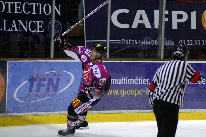 Amiens  11 - 3 Neuilly/Marne