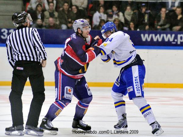 Grenoble  4 - 0 Villard-de-Lans