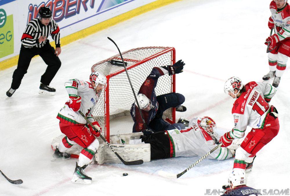 Cardiff 5 - 2 Zemgale 