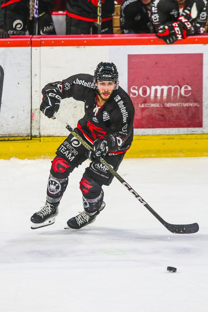 Amiens  7 - 4 Briançon 