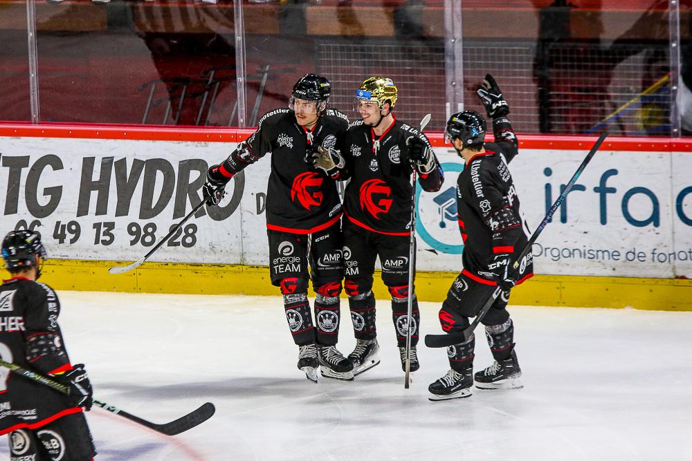 Amiens  7 - 4 Briançon 