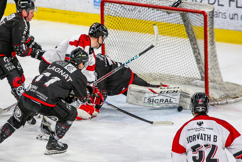 Amiens  7 - 4 Briançon 