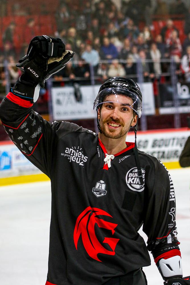 Amiens  7 - 4 Briançon 