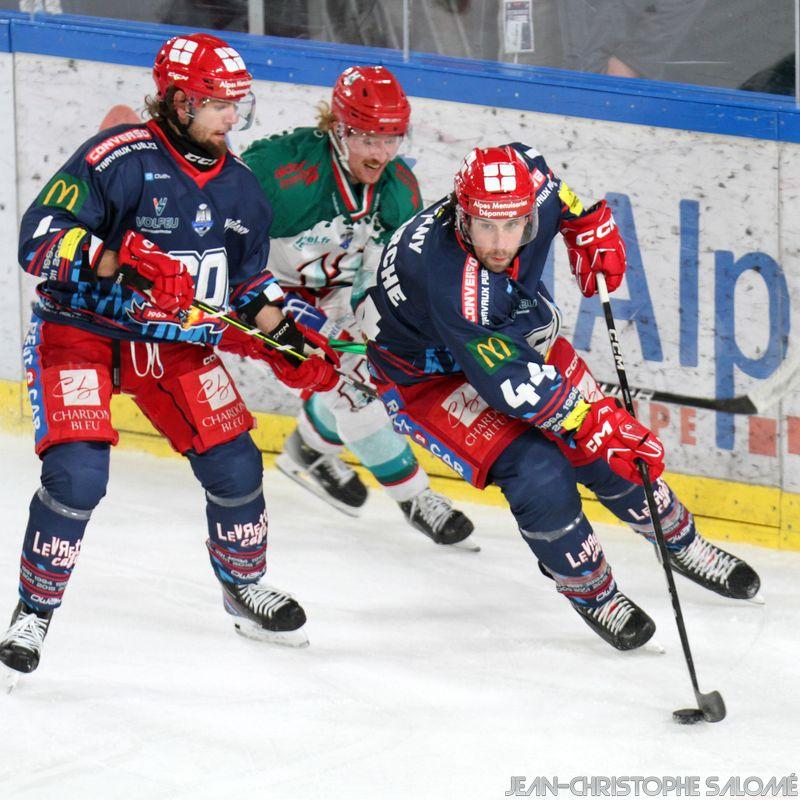 Grenoble  5 - 0 Anglet