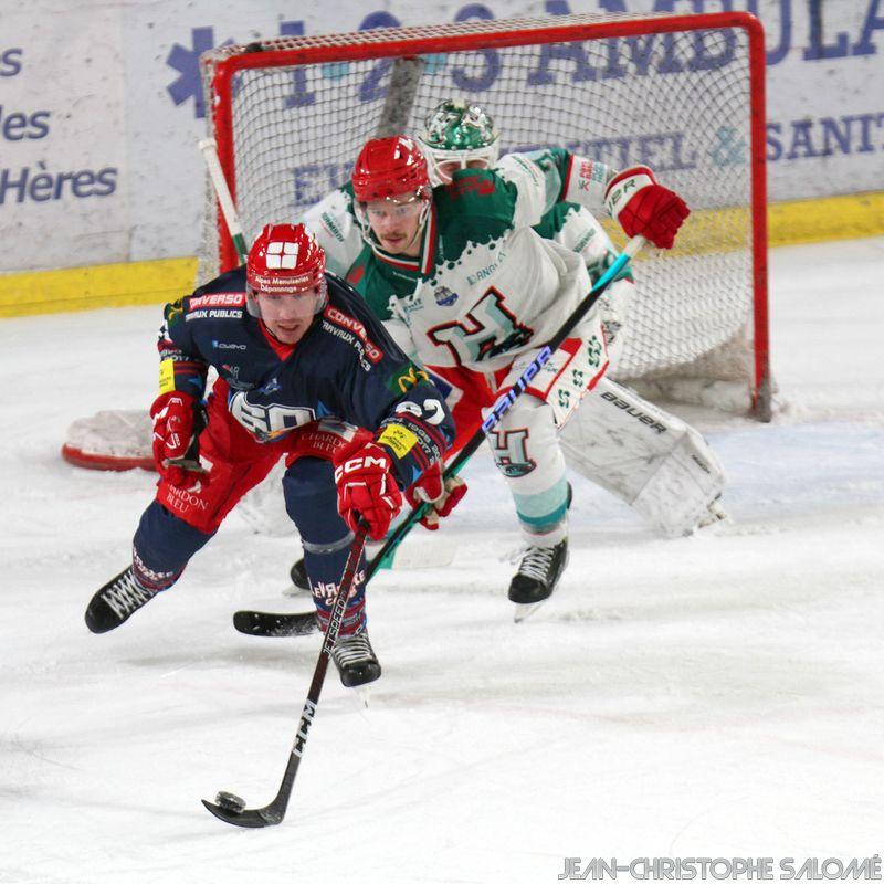 Grenoble  5 - 0 Anglet