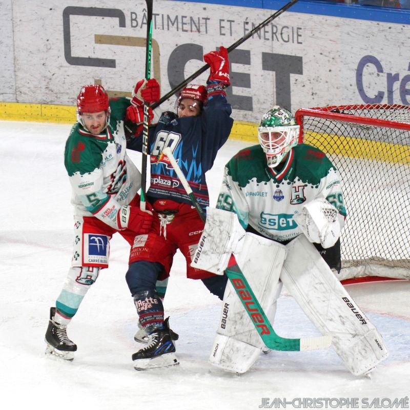 Grenoble  5 - 0 Anglet