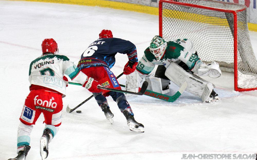 Grenoble  5 - 0 Anglet