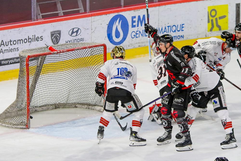 Amiens  6 - 1 Chamonix 