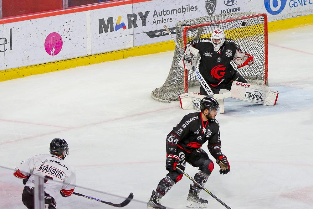 Amiens  6 - 1 Chamonix 