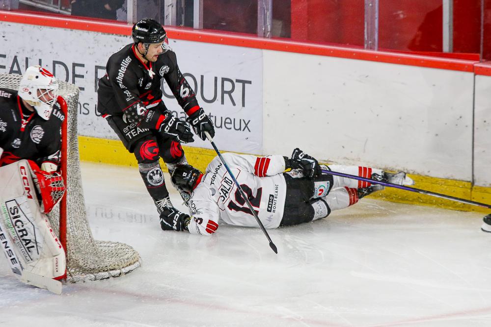 Amiens  6 - 1 Chamonix 