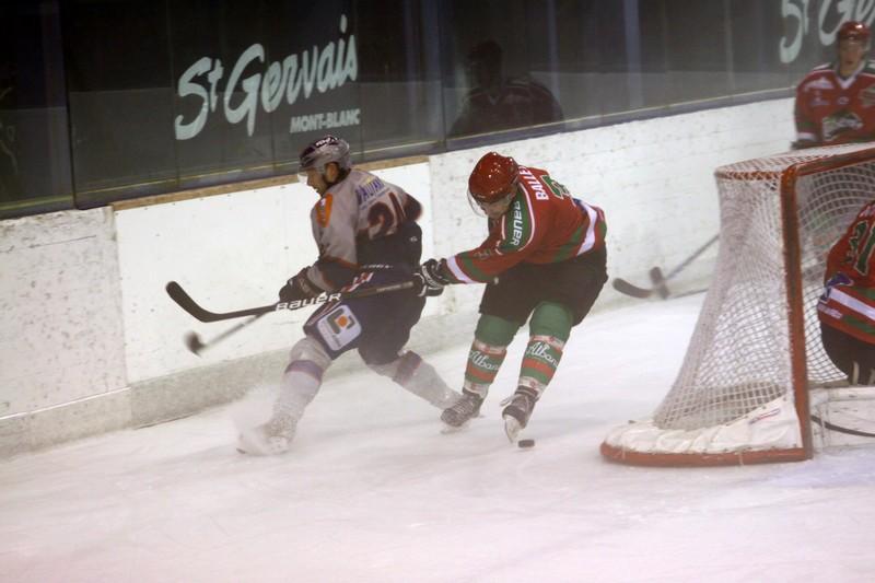 Mont-Blanc 1 - 4 Grenoble 