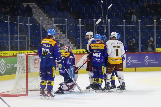 Photo hockey match Kloten - Genève le 28/11/2023