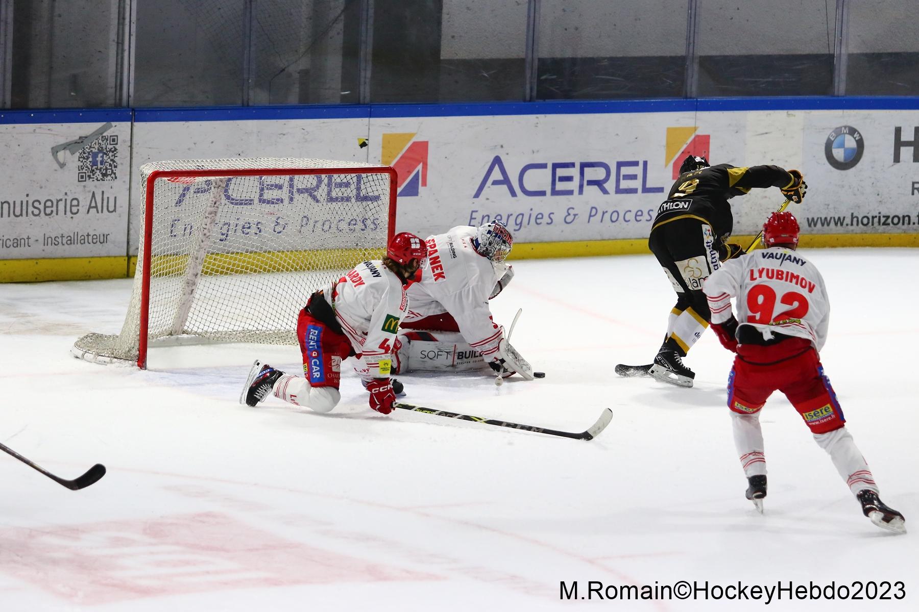 Rouen 3 - 6 Grenoble 