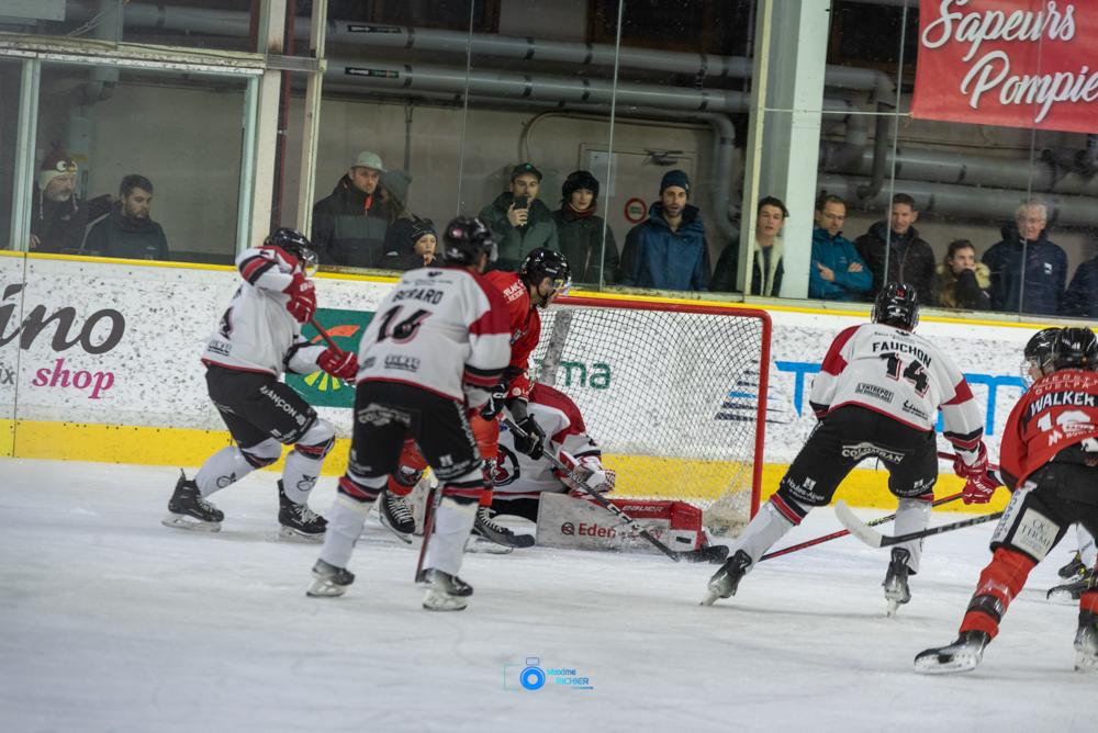 Chamonix  6 - 1 Briançon 
