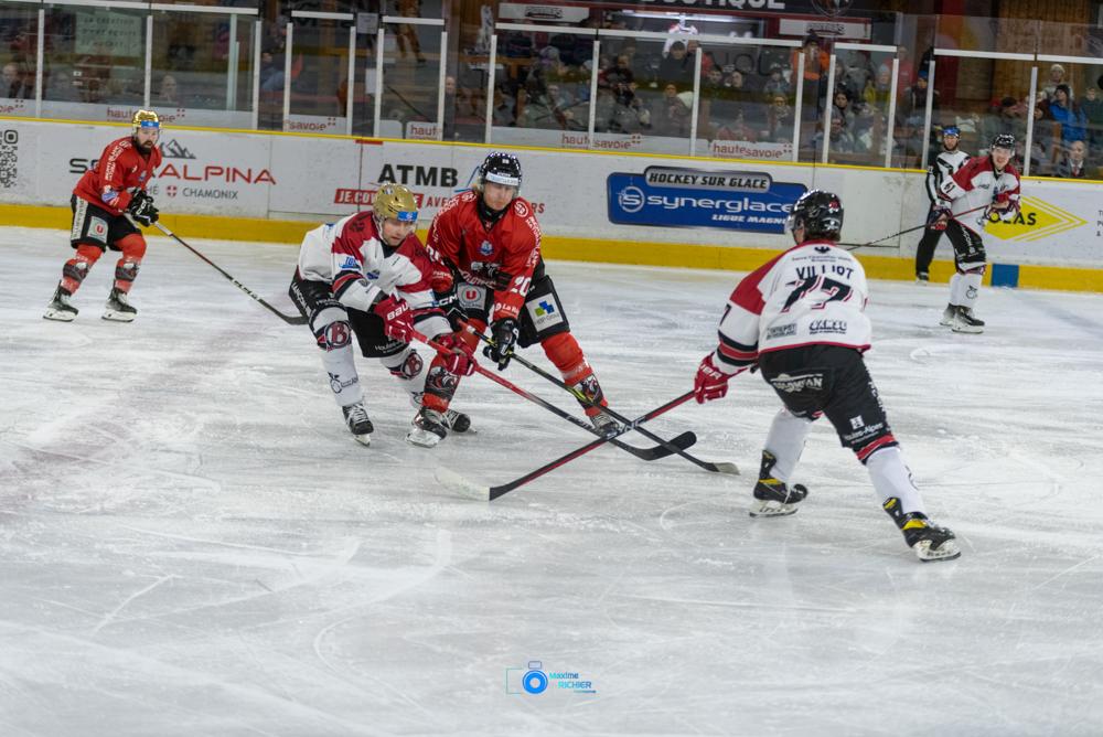 Chamonix  6 - 1 Briançon 