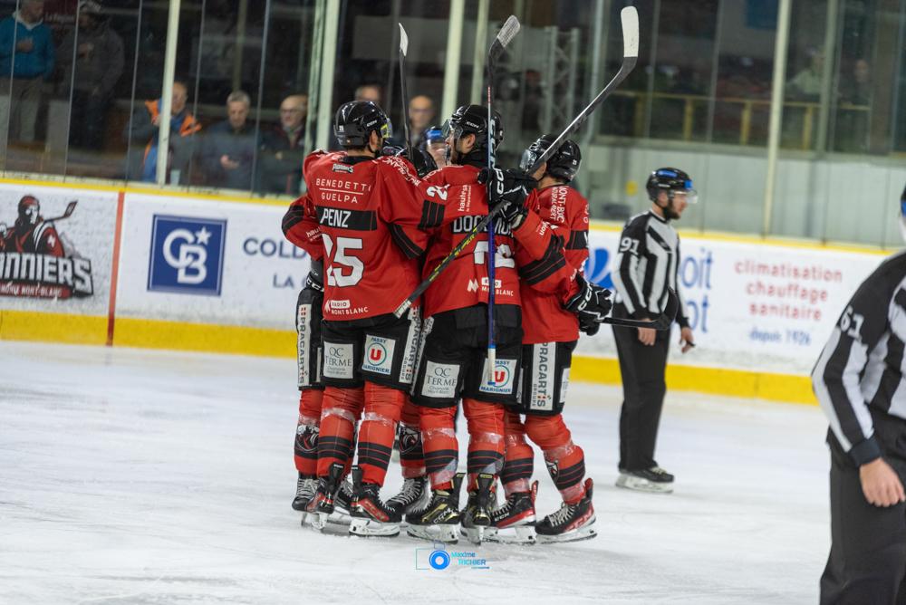 Chamonix  6 - 1 Briançon 