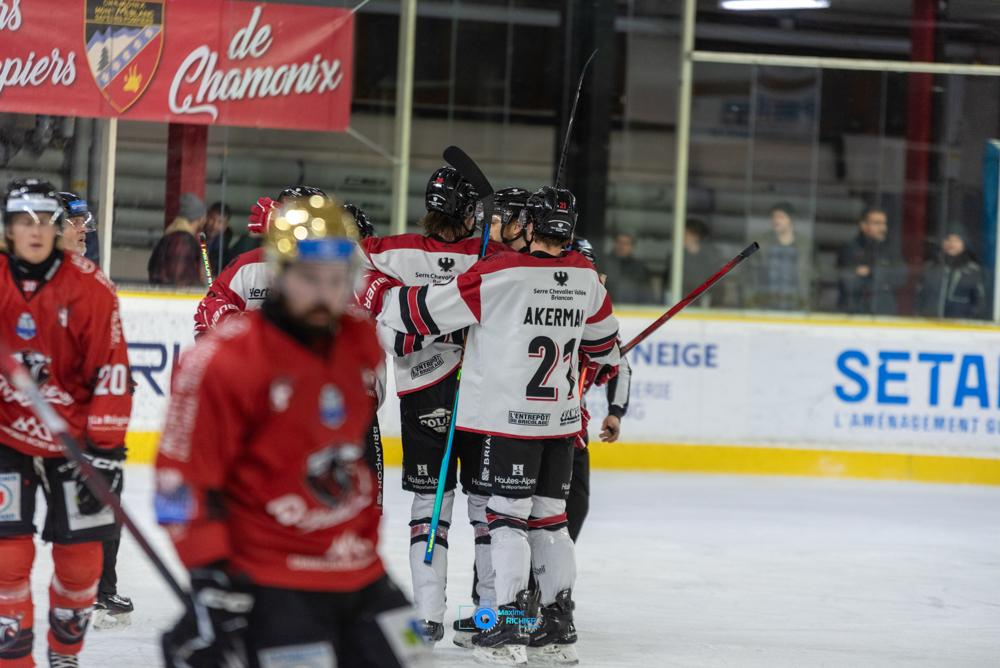 Chamonix  6 - 1 Briançon 