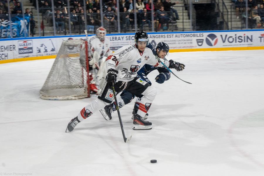 Angers  0 - 3 Chamonix 