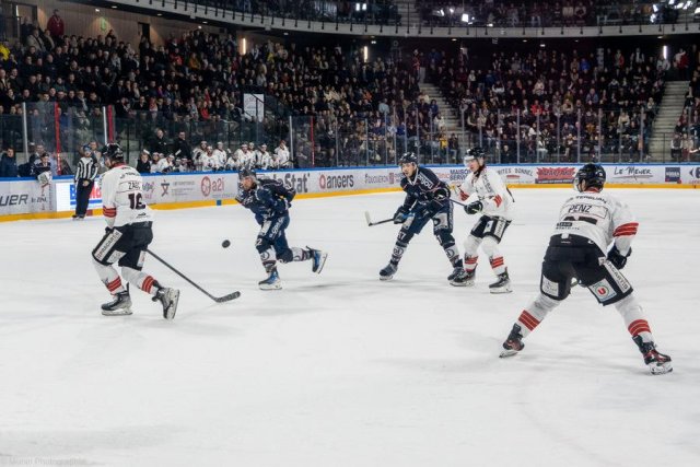 Photo hockey match Angers  - Chamonix  le 05/12/2023