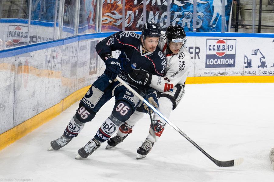 Angers  2 - 1 Chamonix 