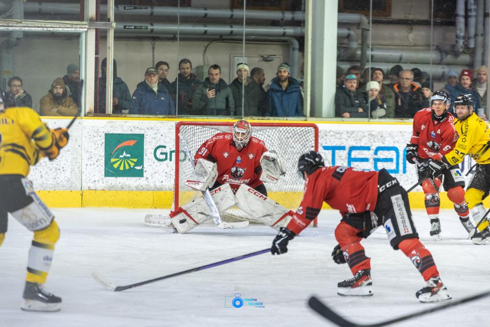 Chamonix  1 - 3 Rouen
