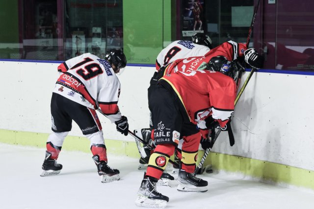 Photo hockey match Besançon - HC Savoie le 09/12/2023